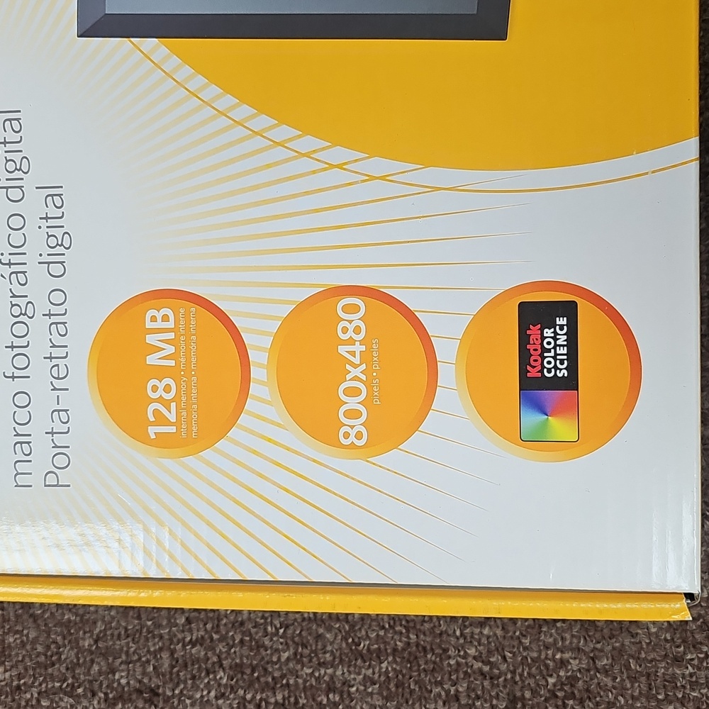 Kodak EasyShare SV1011 Digital Picture Frame - Picture 2 of 10